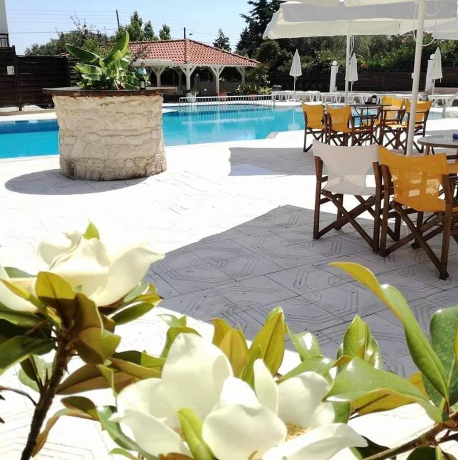 Amalthea Aparthotel Mola Kalyva Ngoại thất bức ảnh